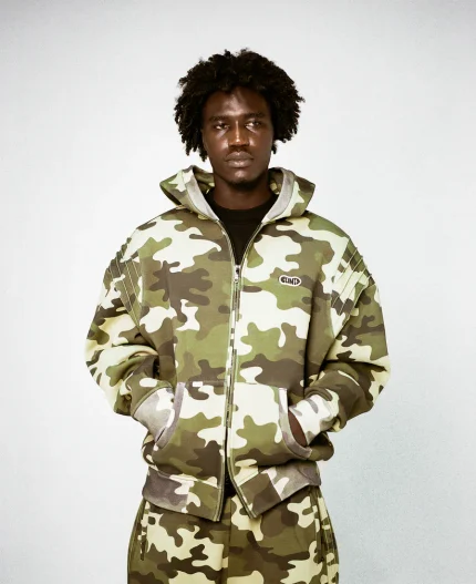 Clints Pintuck Zip Hoodie - Camo