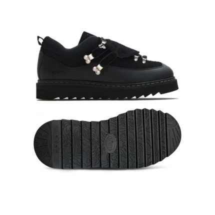 Clints Hikes - All Black