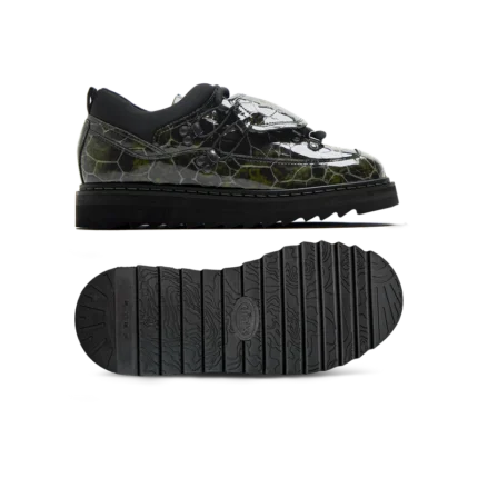 Clints Hikes - Croc Green